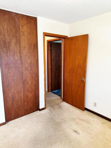 1100 18th Avenue, Charles City, IA 50616