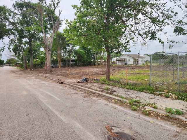 5410 Broom Street, Houston, TX 77091