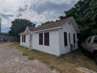 613 1/2 6th St, Corpus Christi, TX 78401
