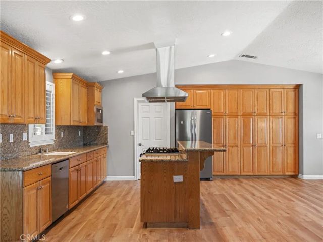 15740 Kasota Road, Apple Valley, CA 92307