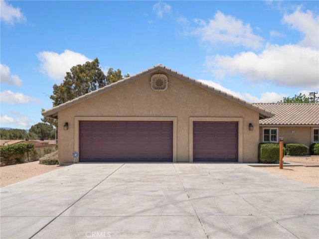 15740 Kasota Road, Apple Valley, CA 92307