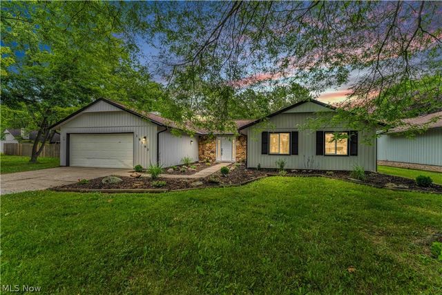 10763 Gate Post Road, Strongsville, OH 44149