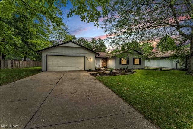 10763 Gate Post Road, Strongsville, OH 44149