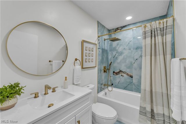 10763 Gate Post Road, Strongsville, OH 44149
