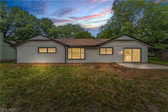 10763 Gate Post Road, Strongsville, OH 44149