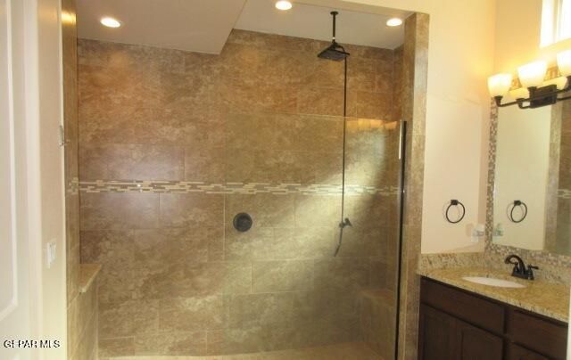 1071 IRON HILL Avenue, Santa Teresa, NM 88008