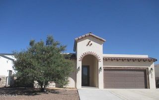 1071 IRON HILL Avenue, Santa Teresa, NM 88008