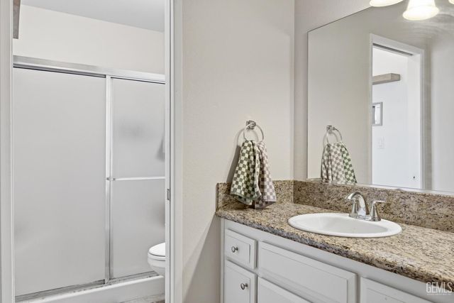 3713 Westporte Court, Bakersfield, CA 93309