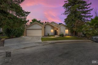 3713 Westporte Court, Bakersfield, CA 93309