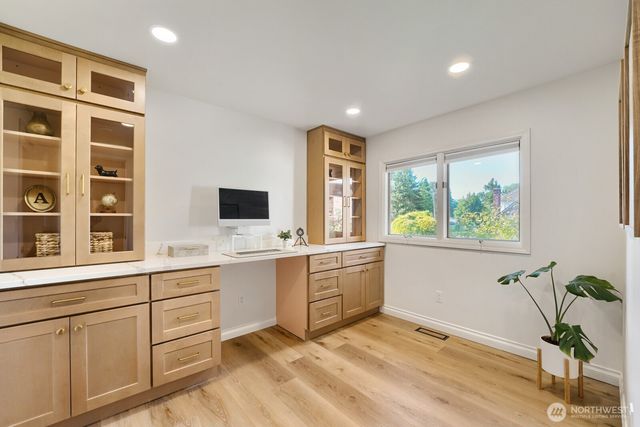527 SW 331ST Street, Federal Way, WA 98023