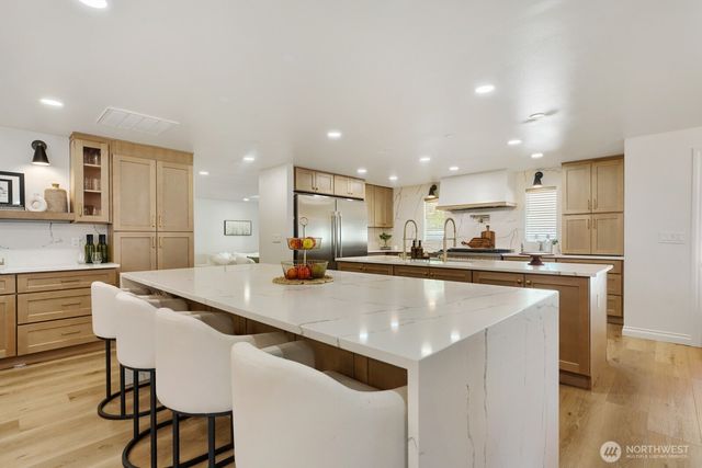 527 SW 331ST Street, Federal Way, WA 98023
