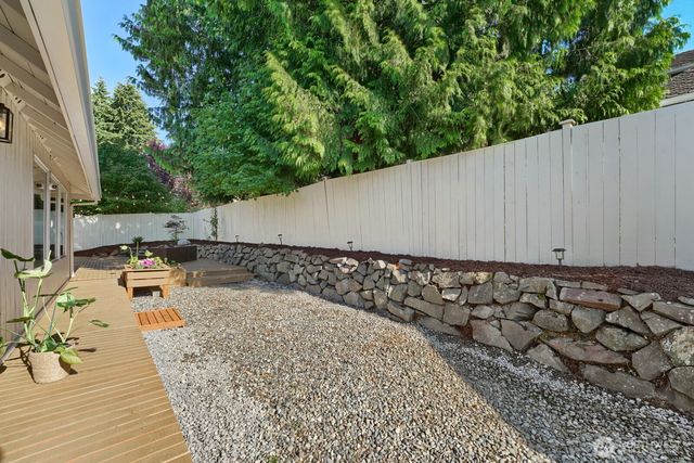 527 SW 331ST Street, Federal Way, WA 98023