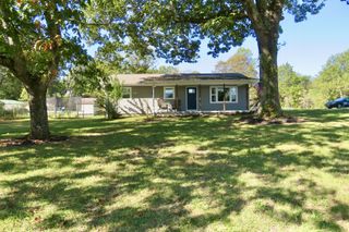 3603 S Bunker Hill Rd, Cookeville, TN 38506