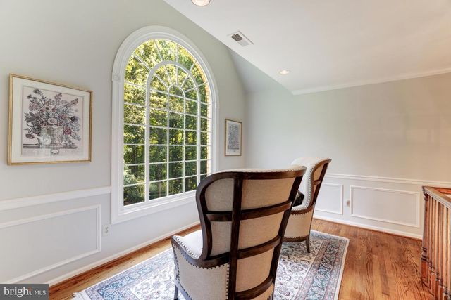 5501 W RIDGE VIEW DR, Fairfax, VA 22030