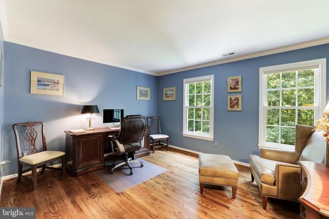 5501 W RIDGE VIEW DR, Fairfax, VA 22030