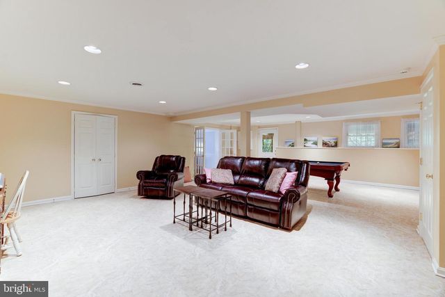 5501 W RIDGE VIEW DR, Fairfax, VA 22030