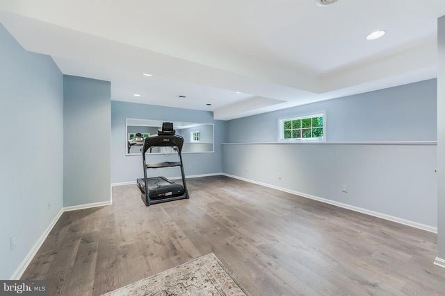 5501 W RIDGE VIEW DR, Fairfax, VA 22030