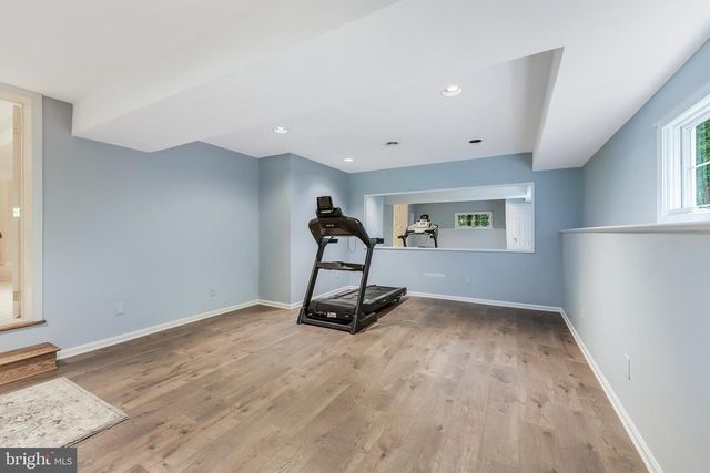 5501 W RIDGE VIEW DR, Fairfax, VA 22030