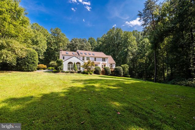 5501 W RIDGE VIEW DR, Fairfax, VA 22030