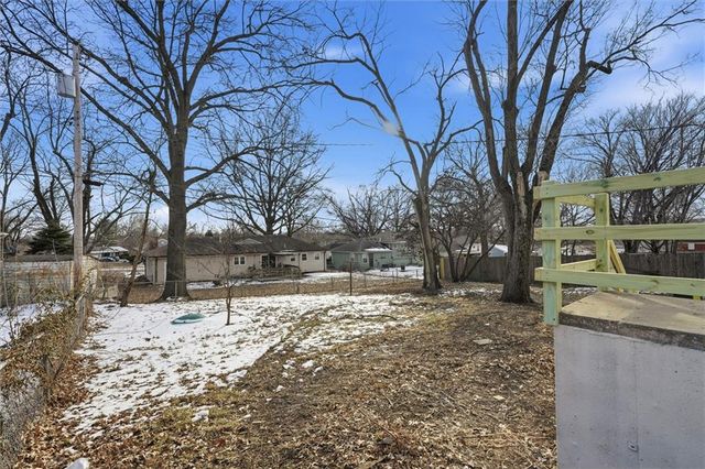 9509 E 79th Street, Raytown, MO 64138