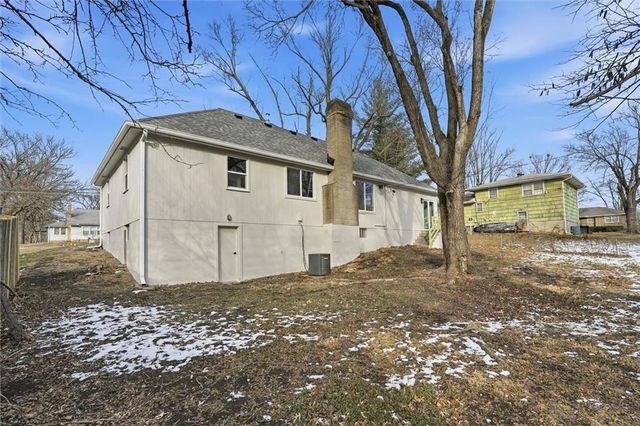 9509 E 79th Street, Raytown, MO 64138