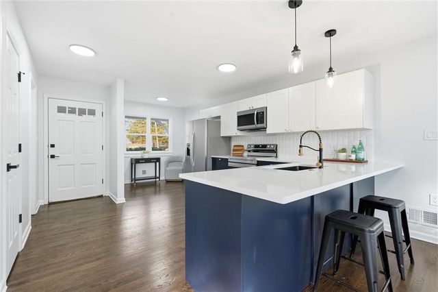 9509 E 79th Street, Raytown, MO 64138