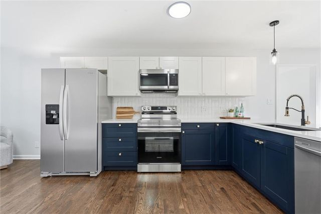 9509 E 79th Street, Raytown, MO 64138