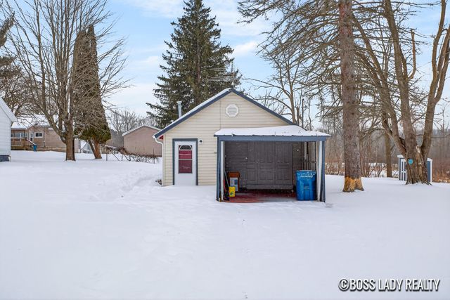 204 S Grove Street, Stanton, MI 48888