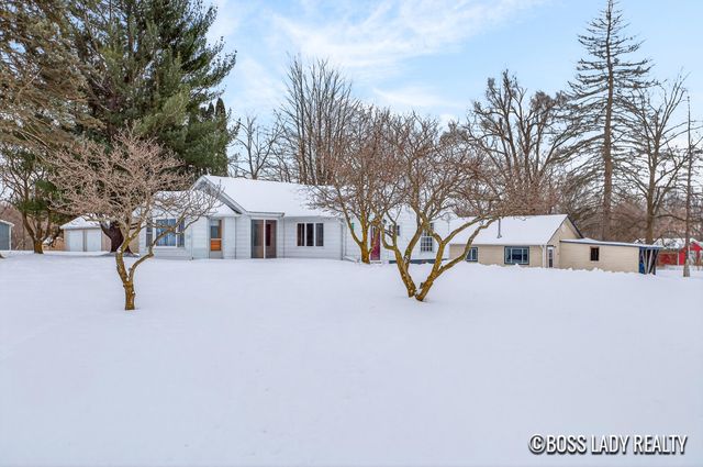 204 S Grove Street, Stanton, MI 48888