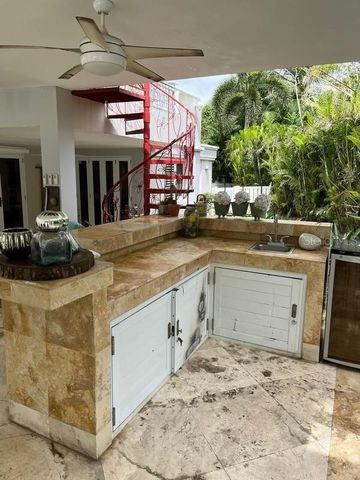 1021 GUAJATACA, Caguas, PR 00725