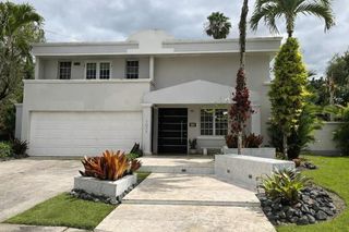 1021 GUAJATACA, Caguas, PR 00725