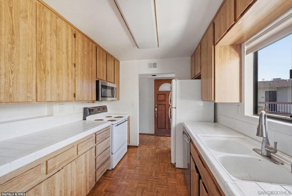 7255 Navajo C300, San Diego, CA 92119 — photo 5