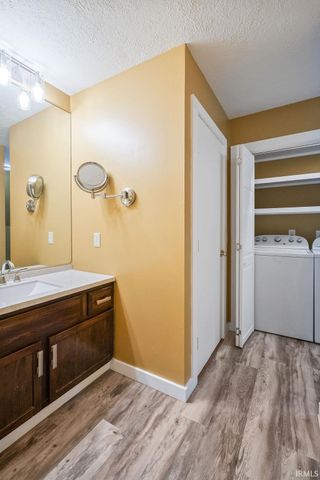5023 PAVALION Drive, Kokomo, IN 46901