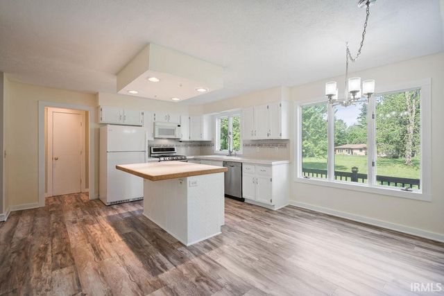 5023 PAVALION Drive, Kokomo, IN 46901