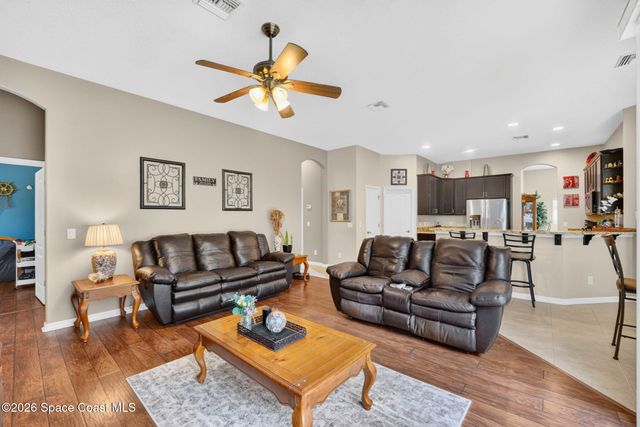 2071 Thornwood Drive SE, Palm Bay, FL 32909
