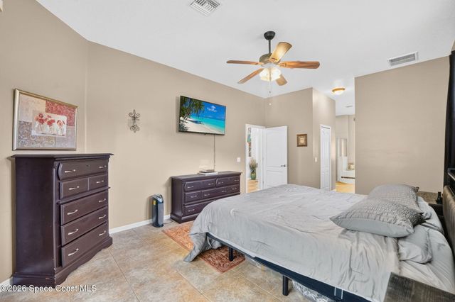 2071 Thornwood Drive SE, Palm Bay, FL 32909