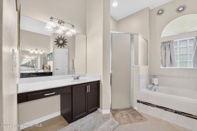 2071 Thornwood Drive SE, Palm Bay, FL 32909