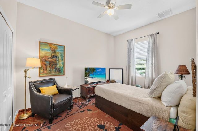 2071 Thornwood Drive SE, Palm Bay, FL 32909