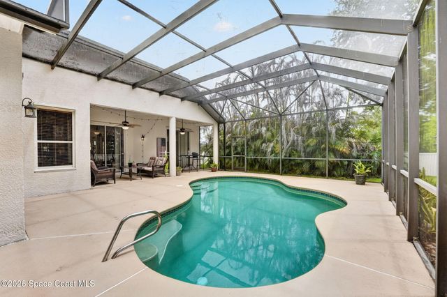 2071 Thornwood Drive SE, Palm Bay, FL 32909