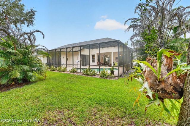 2071 Thornwood Drive SE, Palm Bay, FL 32909