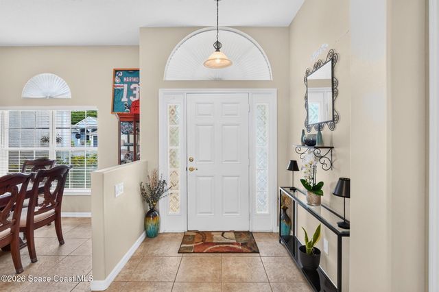 2071 Thornwood Drive SE, Palm Bay, FL 32909