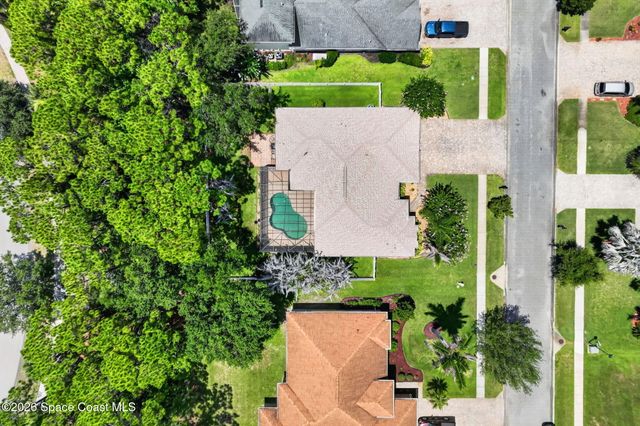 2071 Thornwood Drive SE, Palm Bay, FL 32909