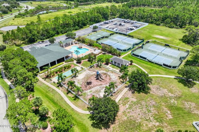 2071 Thornwood Drive SE, Palm Bay, FL 32909
