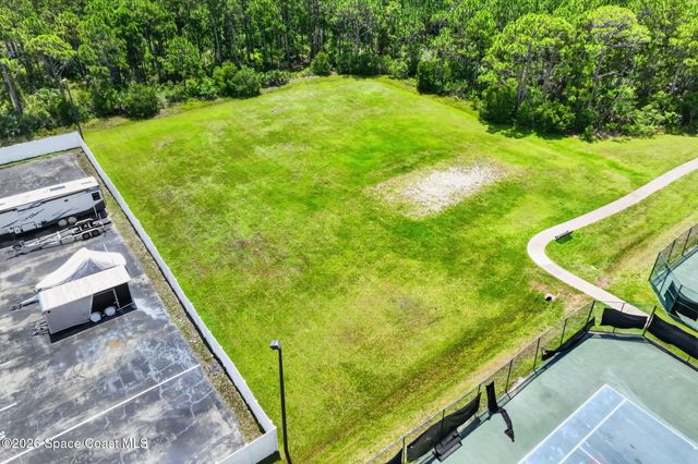 2071 Thornwood Drive SE, Palm Bay, FL 32909