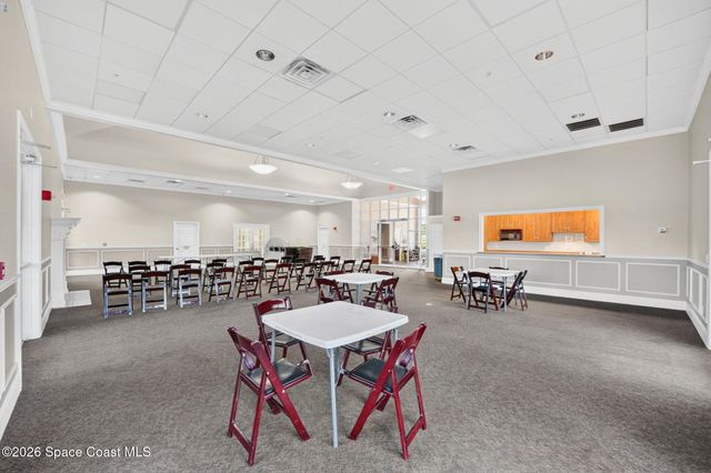 2071 Thornwood Drive SE, Palm Bay, FL 32909