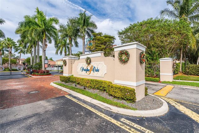 1147 NE 37th Pl, Homestead, FL 33033