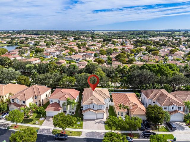 1147 NE 37th Pl, Homestead, FL 33033