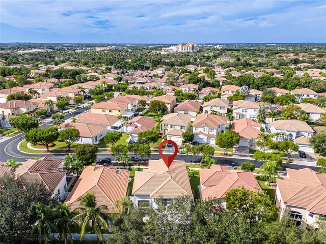 1147 NE 37th Pl, Homestead, FL 33033