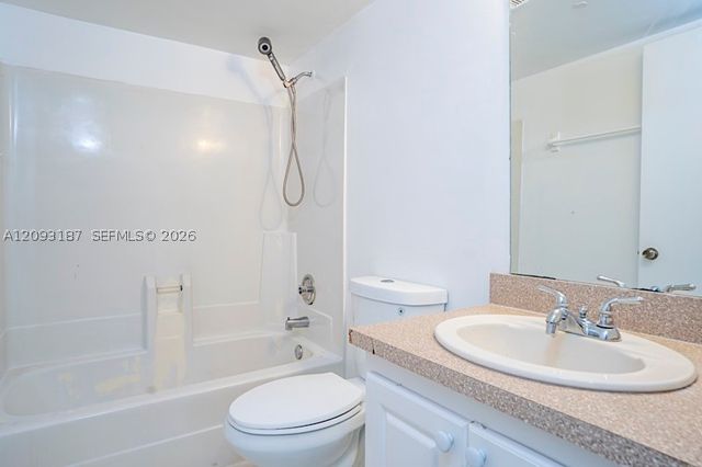 905 Southridge Rd 104C, Delray Beach, FL 33444