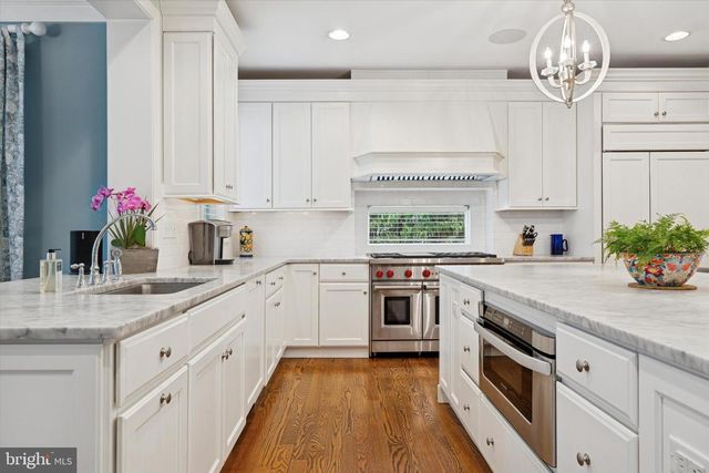 1436 COUNTY LINE RD, Bryn Mawr, PA 19010